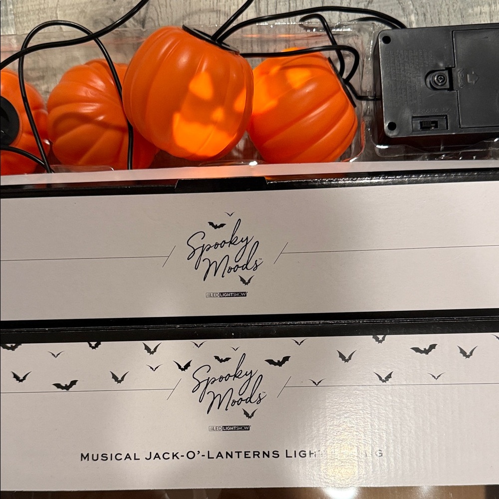 Spooky Moods Pumpkin singing String Lights